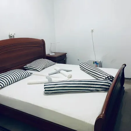 דירה Apartma 1 And 2 Appartments *