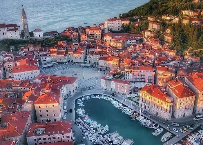 Apartma 1 And 2 Appartments 公寓