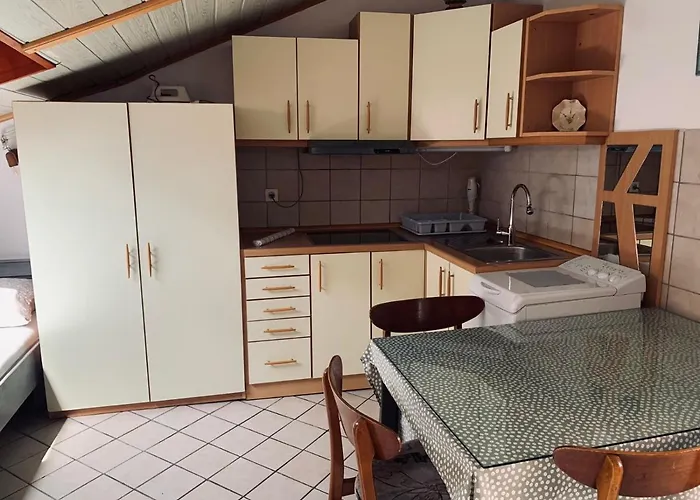 Apartma 1 And 2 Appartments 公寓