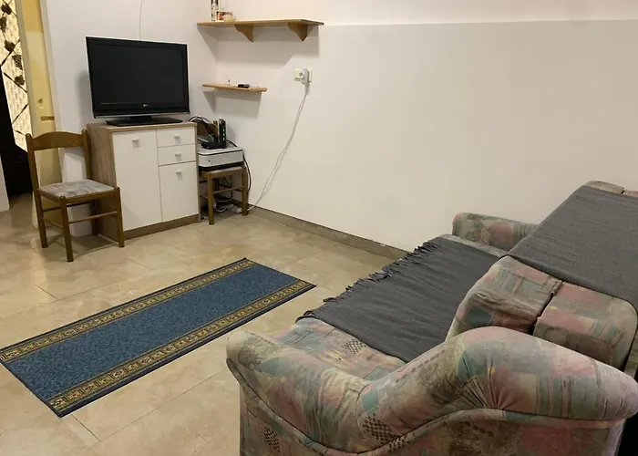 Apartma 1 And 2 Appartments * 皮兰